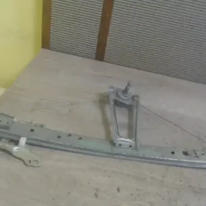 Kedvezményes ár MARUTI 800 Jobb hátsó ablakemelő szerkezet mechanikus 5 ajtós bontott alkatrész