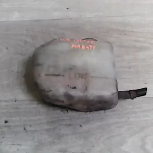 Biztonságos fizetés MARUTI 800 Kiegyenlítő tartály bontott alkatrész