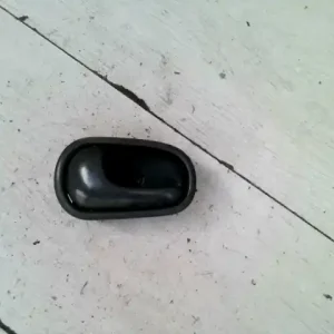 Árcsökkenés MAZDA 121 90.12.01-96.02.28 Bal első belső kilincs bontott alkatrész