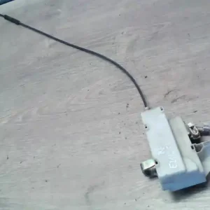 Vásárlói kedvenc MAZDA 3 03.10-06.06 Bal első ajtó zárszerkezet központi záras bontott alkatrész