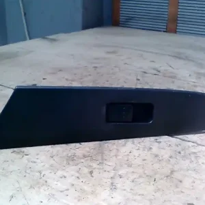 Alacsony ár MAZDA 3 03.10-06.06 Jobb hátsó ablakemelő kapcsoló 5 ajtós bontott alkatrész