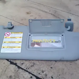 Vedd meg online MAZDA 3 03.10-06.06 Jobb napellenző bontott alkatrész