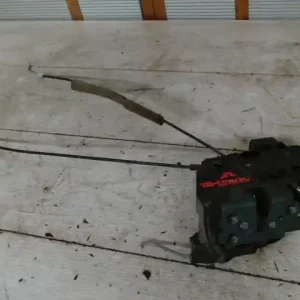 Utolsó esély MAZDA 3 06.07-09.04 Bal első ajtó zárszerkezet központi záras bontott alkatrész