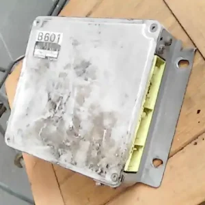 Vedd meg online MAZDA 323 Motorvezérlő egység ecu pcm modul bontott alkatrész