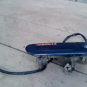 Azonnal elérhető MAZDA 323 98-01 Jobb első külső kilincsbontott alkatrész