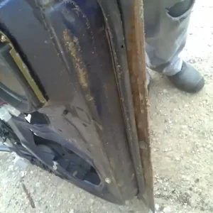 Szuper akció MAZDA 323 F Bal első ajtó. 5 ajtós, kék bontott alkatrész