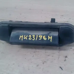 Vedd meg most MAZDA 323F 98-04 Csomagtérajtó kilincs bontott alkatrész