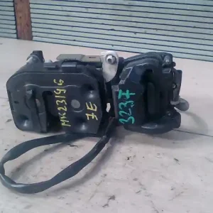 Szezonális akció MAZDA 323F 98-04 Jobb első ajtó zárszerkezet központizáras bontott alkatrész