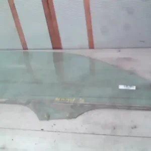 Azonnal elérhető MAZDA 323F 98-04 Jobb első ajtóüveg kombi kivitel bontott alkatrész