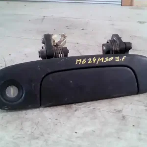 Akció MAZDA 323F 98-04 Jobb első külső kilincsbontott alkatrész