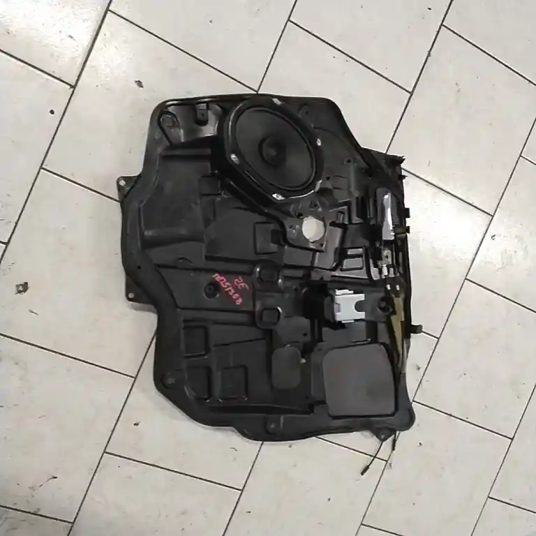 Szezonális akció MAZDA 5 (CR19) 2008.02.01-2010.08.31 Burkolat jobb elsőbontott alkatrész