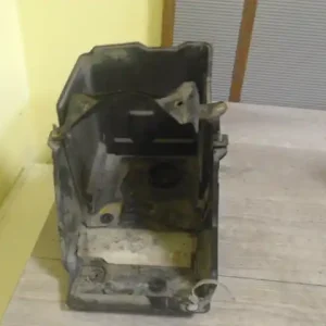 Azonnal elérhető MAZDA 5 2005.06.01-2008.01.31 Akkumulátor tartó 2.0 d bontott alkatrész