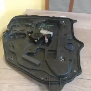 Árengedmény MAZDA 5 2005.06.01-2008.01.31 Jobb első ablakemelő szerkezet elektromos 5 ajtós bontott alkatrész