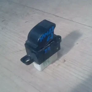 Vedd meg most MAZDA 6 02-05 Ablakemelő kapcsoló pozíció független bontott alkatrész