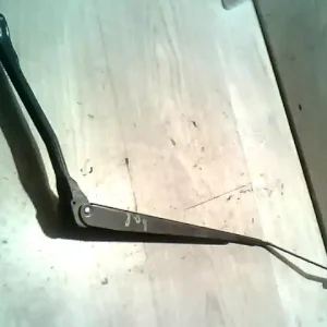 Akció MAZDA 6 02-05 Ablaktörlő kar bal első bontott alkatrész