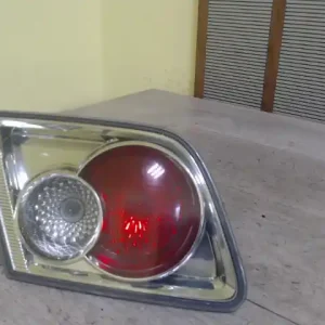 Ajánlat MAZDA 6 02-05 Bal belső hátsó lámpa 4 ajtós bontott alkatrész