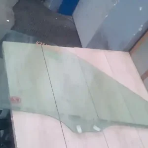 Árengedmény MAZDA 6 02-05 Bal első ajtóüveg bontott alkatrész