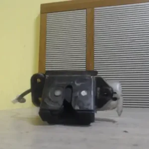 Rendeld meg most MAZDA 6 02-05 Csomagtér ajtó zárszerkezet combi bontott alkatrész