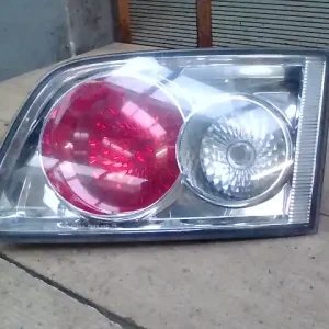 Akciós ár MAZDA 6 02-05 Jobb belső hátsó lámpa kombi bontott alkatrész