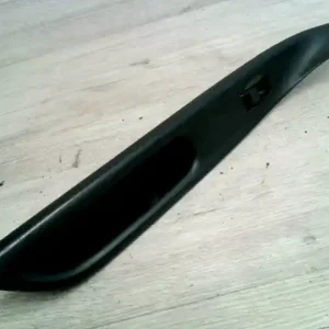 Árcsökkenés MAZDA 6 02-05 Jobb első ablakemelő kapcsoló ajtóbehúzóval bontott alkatrész