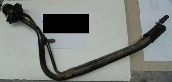 Árengedmény MAZDA 6 02-05 üzemanyag betöltő cső fém bontott alkatrész