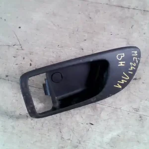 Újdonság MAZDA 6 05-08 Bal hátsó belső kilincsburkolat bontott alkatrész