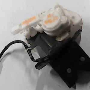 Szuper akció MAZDA 6 05-08 Csomagtérajtó zárszerkezet bontott alkatrész