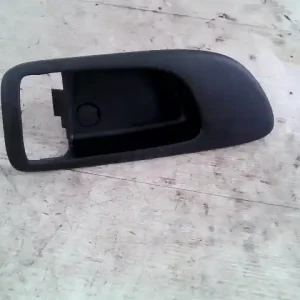 Akciós ár MAZDA 6 05-08 Jobb hátsó kilincsburkolatbontott alkatrész