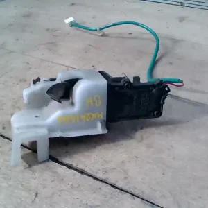 Végkiárusítás MAZDA Demio 2000- Bal hátsó ajtó zárszerkezet központi záras 5 ajtós bontott alkatrész