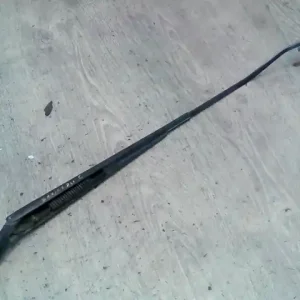 Akciós ár MAZDA DEMIO 98.08-00.05 Ablaktörlő kar jobb első bontott alkatrész