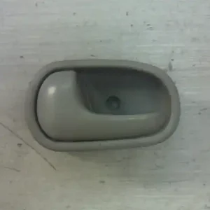 Vedd meg most MAZDA DEMIO 98.08-00.05 Bal első belső kilincs bontott alkatrész