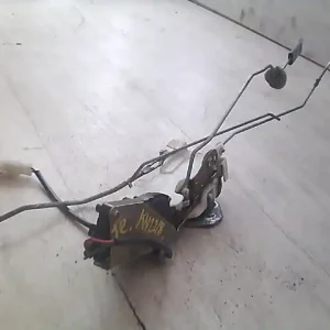 Vedd meg most MAZDA DEMIO 98.08-00.05 Jobb első ajtó zárszerkezet központizáras bontott alkatrész