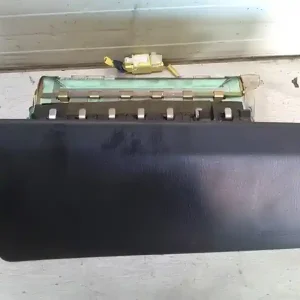 Vedd meg online MAZDA MPV 99-05 Utasoldali műszerfal légzsák bontott alkatrész