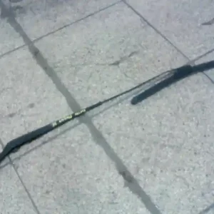 Utolsó esély MAZDA PREMACY 99.01-05.10 Ablaktörlő kar jobb első bontott alkatrész