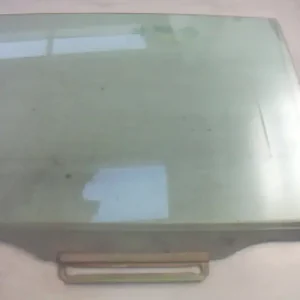 Szezonális akció MAZDA PREMACY 99.01-05.10 Jobb hátsó ajtóüveg bontott alkatrész