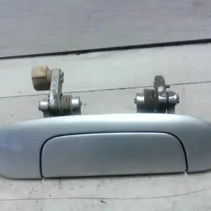 Akciós ár MAZDA PREMACY 99.01-05.10 Jobb hátsó külső kilincs 5 ajtós bontott alkatrész