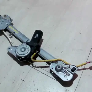 Vásárlói kedvenc MAZDA XEDOS 6 92- Jobb első ablakemelő szerkezet elektromos bontott alkatrész