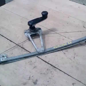 MERCEDES 124 Bal hátsó ablakemelő szerkezet mechanikus bontott alkatrész Vedd meg most