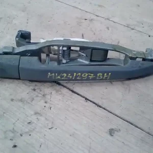 Biztonságos vásárlás MERCEDES 124 Bal hátsó külső kilincs bontott alkatrész