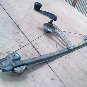 Expressz szállítás MERCEDES 124 Jobb hátsó ablakemelő szerkezet mechanikus bontott alkatrész