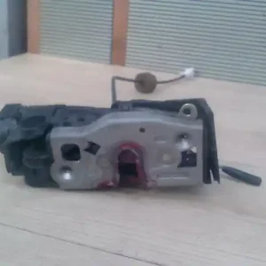 Különleges ajánlat MERCEDES A W168 1997.10.01-2001.04.30 Bal első ajtó zárszerkezet központi záras vákuumos bontott alkatrész