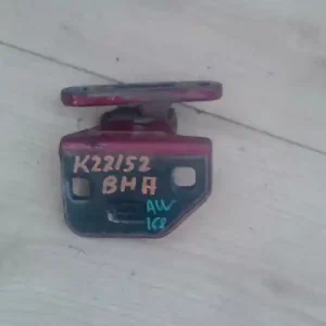 Vedd meg online MERCEDES A W168 1997.10.01-2001.04.30 Bal hátsó alsó ajtózsanér bontott alkatrész