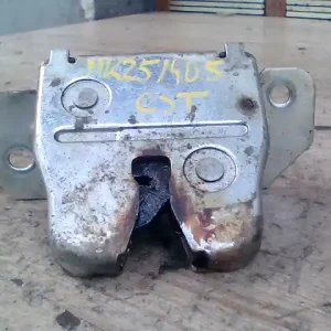 Bestseller MERCEDES A W168 1997.10.01-2001.04.30 Csomagtér ajtó zárszerkezet bontott alkatrész