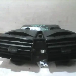 Expressz szállítás MERCEDES A W168 1997.10.01-2001.04.30 Középső szellőző bontott alkatrész