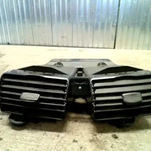 Vedd meg most MERCEDES A W168 1997.10.01-2001.04.30 Középső szellőző bontott alkatrész