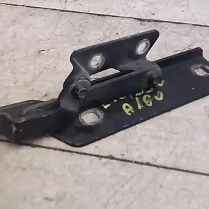 Gyors kiszállítás MERCEDES A W168 1997.10.01-2001.04.30 Motorháztető jobb zsanér bontott alkatrész