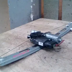 Ajánlat MERCEDES A W168 2001.05.01-2004.08.31 Jobb első ablakemelő szerkezet elektromos bontott alkatrész