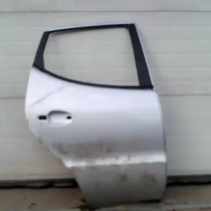 Vásárlói kedvenc MERCEDES A W168 2001.05.01-2004.08.31 Jobb hátsó ajtó. bontott alkatrész