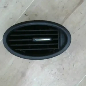 Akciós ár MERCEDES A W168 2001.05.01-2004.08.31 Középső szellőző jobb bontott alkatrész