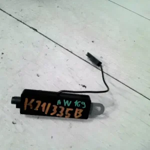 Végkiárusítás MERCEDES A W169 2004.09.01-2008.05.31 Antenna erősítő bal oldali bontott alkatrész